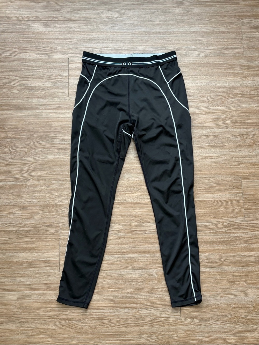 Alo Yoga Airbrush High-Waist Heart Throb Legging